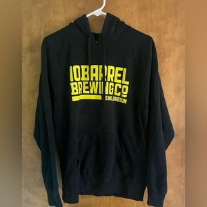 10 Barrel sweatshirt